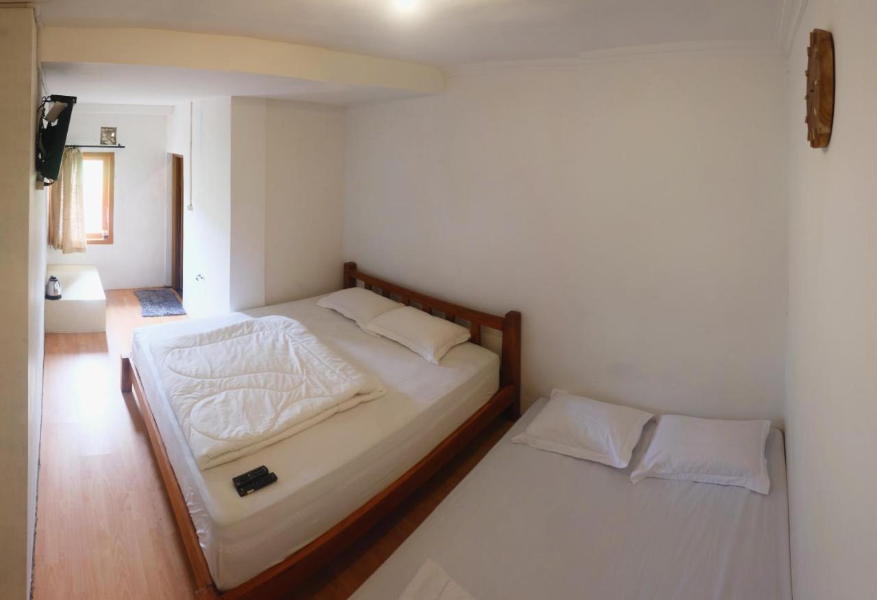 Tani Jiwo Hostel Diyeng Dış mekan fotoğraf