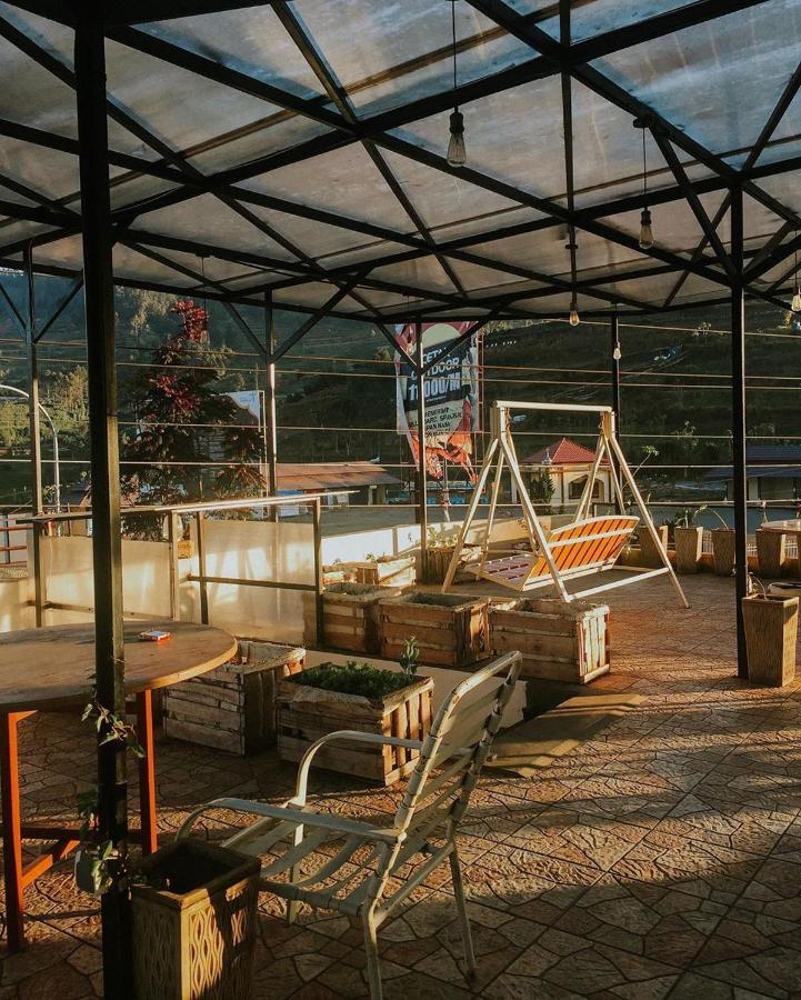 Tani Jiwo Hostel Diyeng Dış mekan fotoğraf