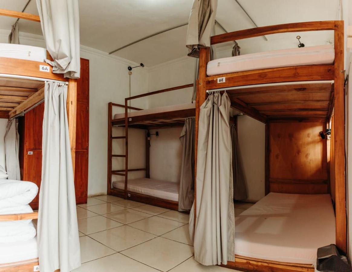 Tani Jiwo Hostel Diyeng Dış mekan fotoğraf