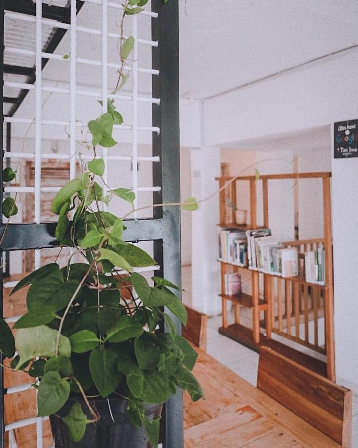 Tani Jiwo Hostel Diyeng Dış mekan fotoğraf