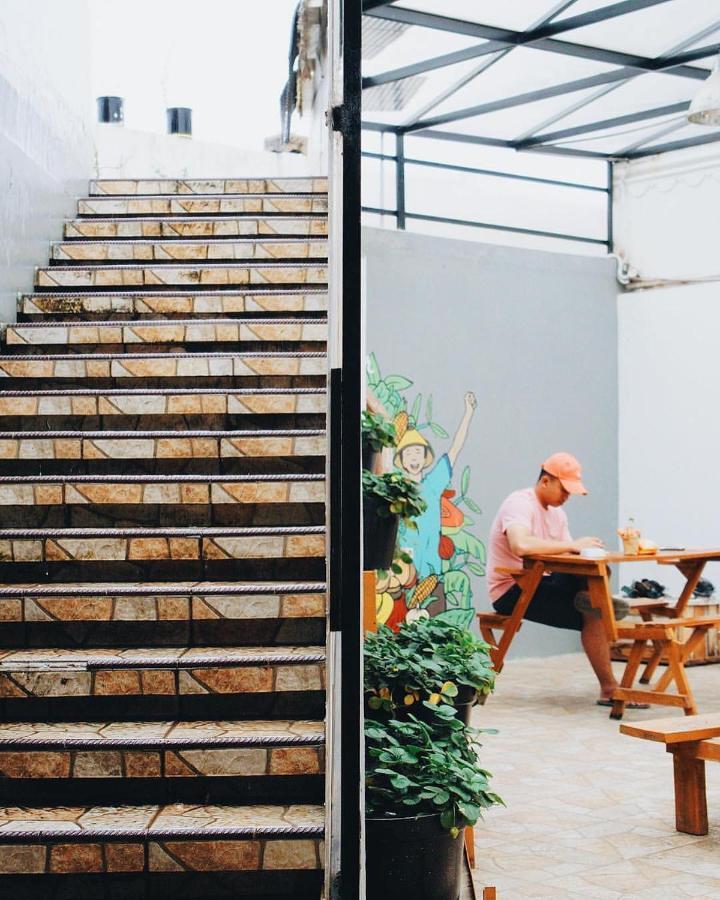 Tani Jiwo Hostel Diyeng Dış mekan fotoğraf