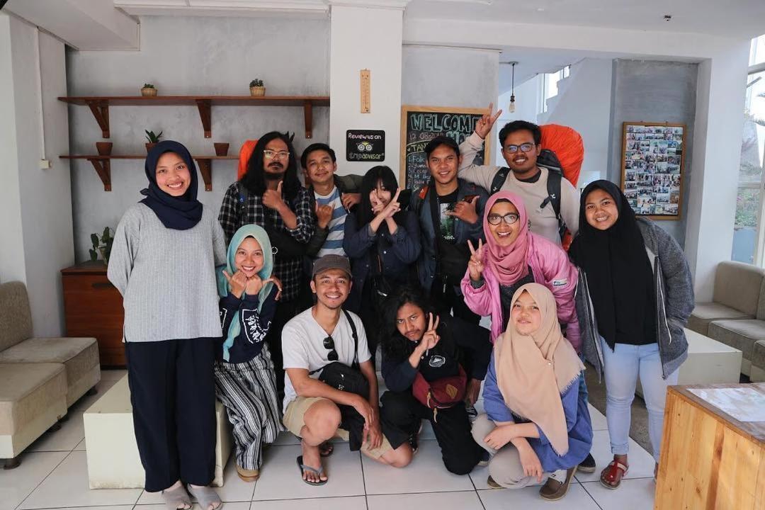 Tani Jiwo Hostel Diyeng Dış mekan fotoğraf
