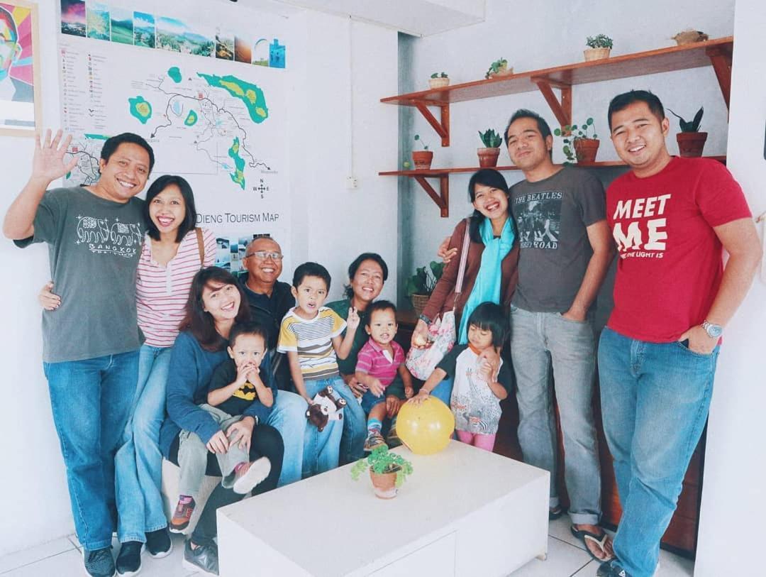 Tani Jiwo Hostel Diyeng Dış mekan fotoğraf