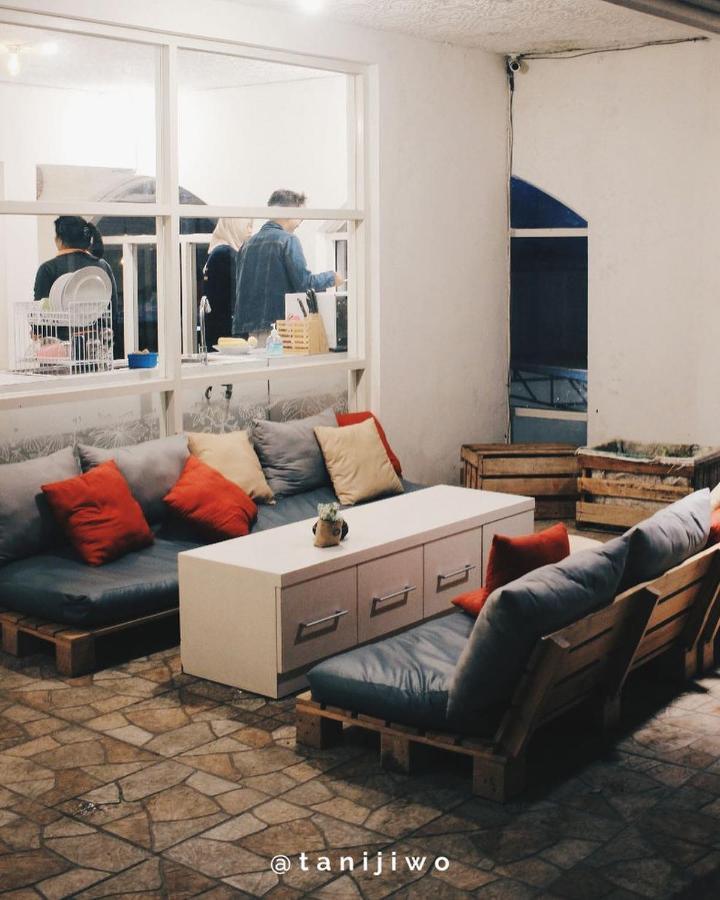 Tani Jiwo Hostel Diyeng Dış mekan fotoğraf